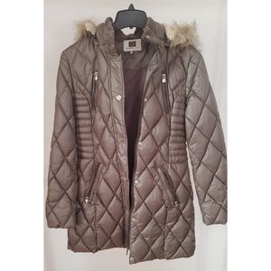 New without tag removable hood puffer jacket